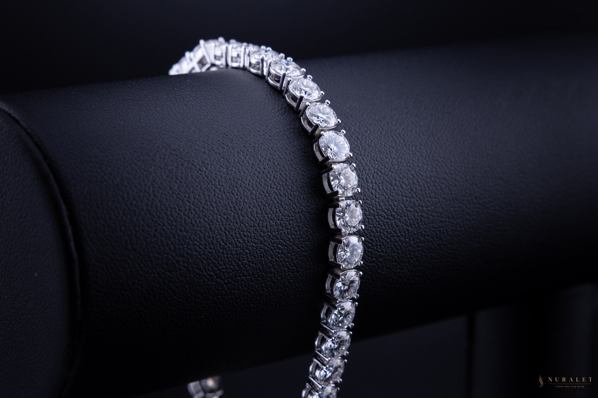 Tennis Bracelet - 14K White Gold 20ct Diamond - 7.5"