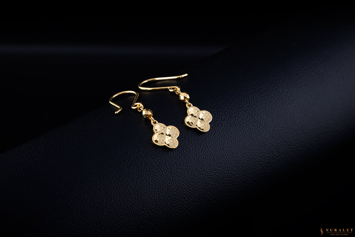 Diamond-Cut Clover Drop Earrings - 24K Gold 2.6g